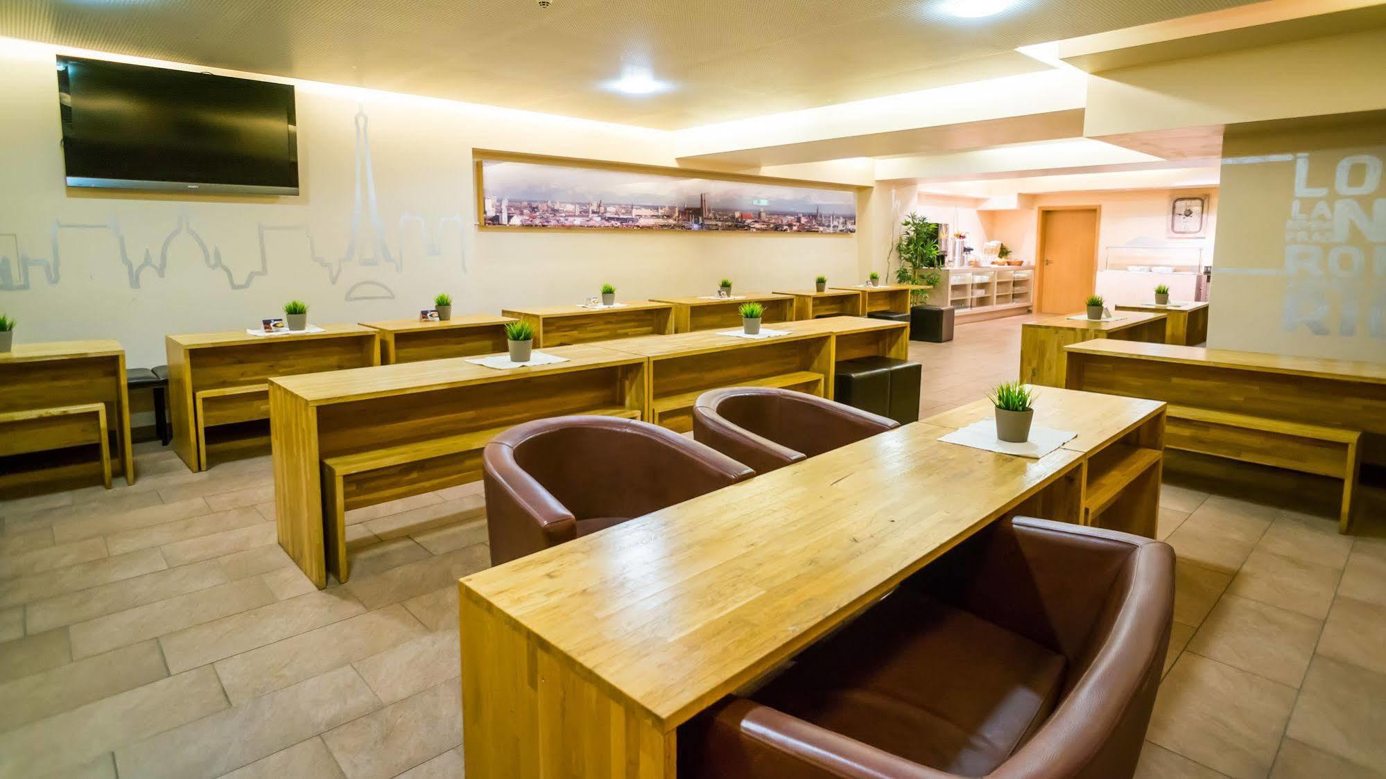Smart Stay - Hostel Munich City Екстер'єр фото